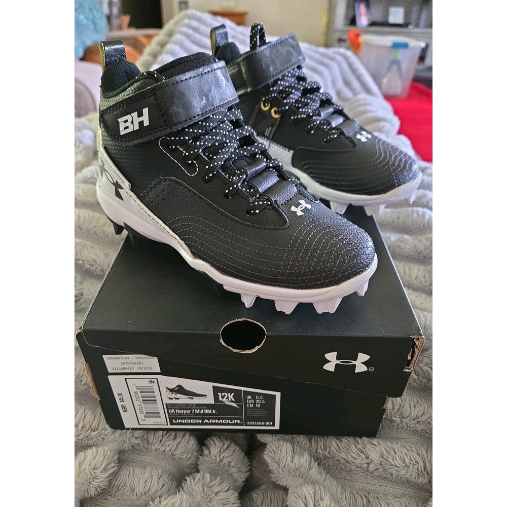 Under Armour Kids Harper 7 Mid RM JR Baseball Cleats Size 12K Black/White New